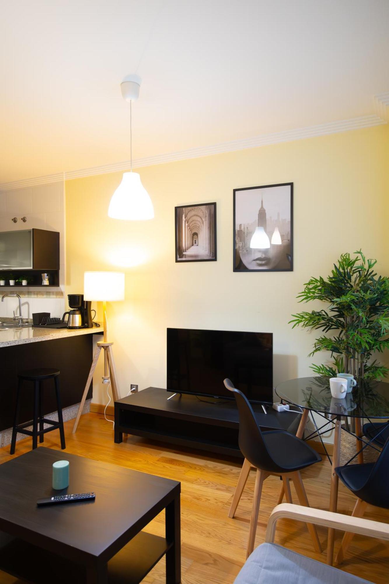 Apartamento Con Garaje, Centrico Y Luminoso Pontevedra Ngoại thất bức ảnh
